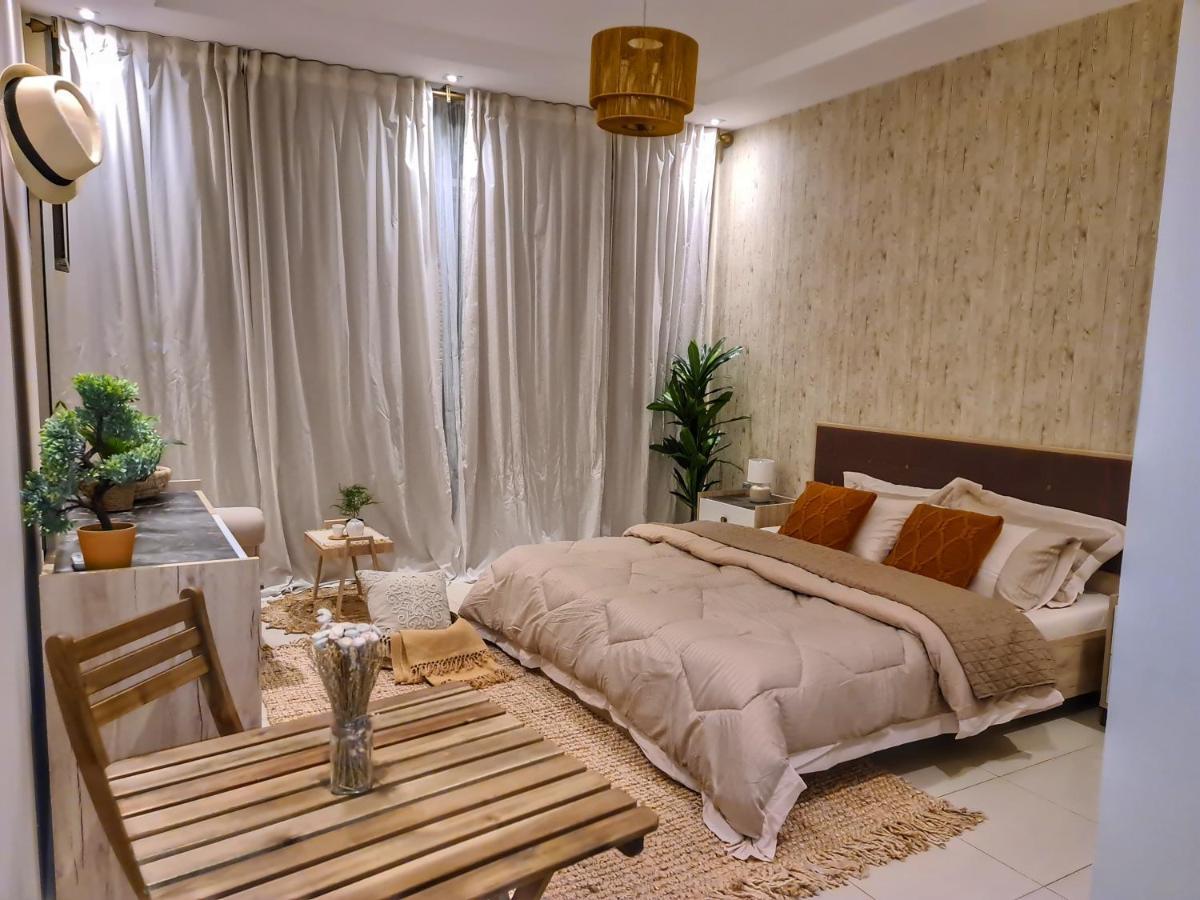 Privatunterkunft Green Sky Holiday With Shared Kitchen And Lounge