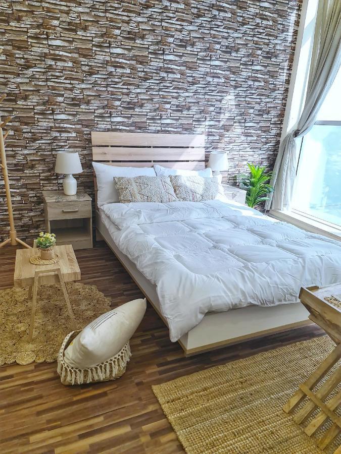 Privatunterkunft Green Sky Holiday With Shared Kitchen And Lounge Dubai